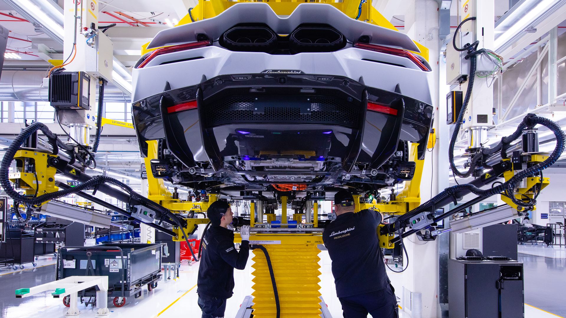 Lamborghini factory [2023] 