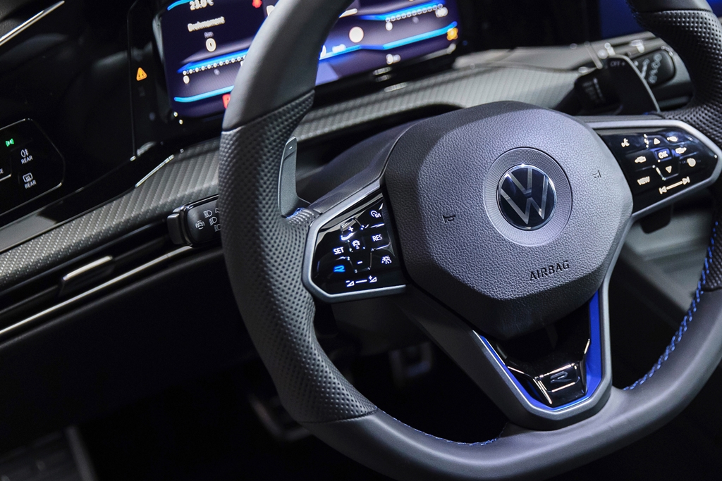 2023 Volkswagen Golf R