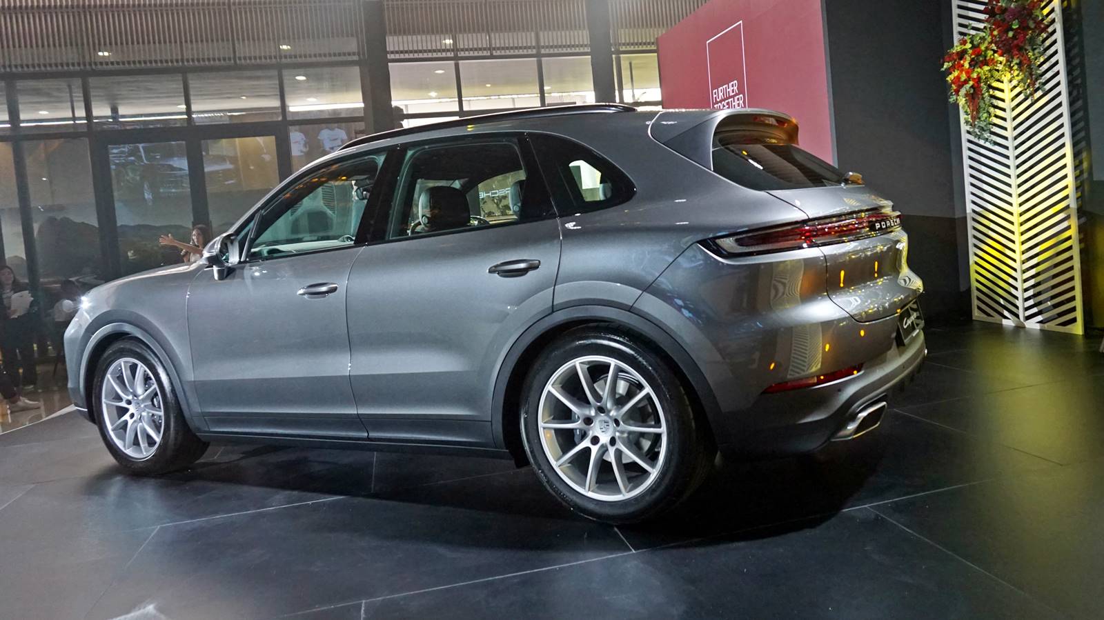 2023 Porsche Cayenne [CKD]