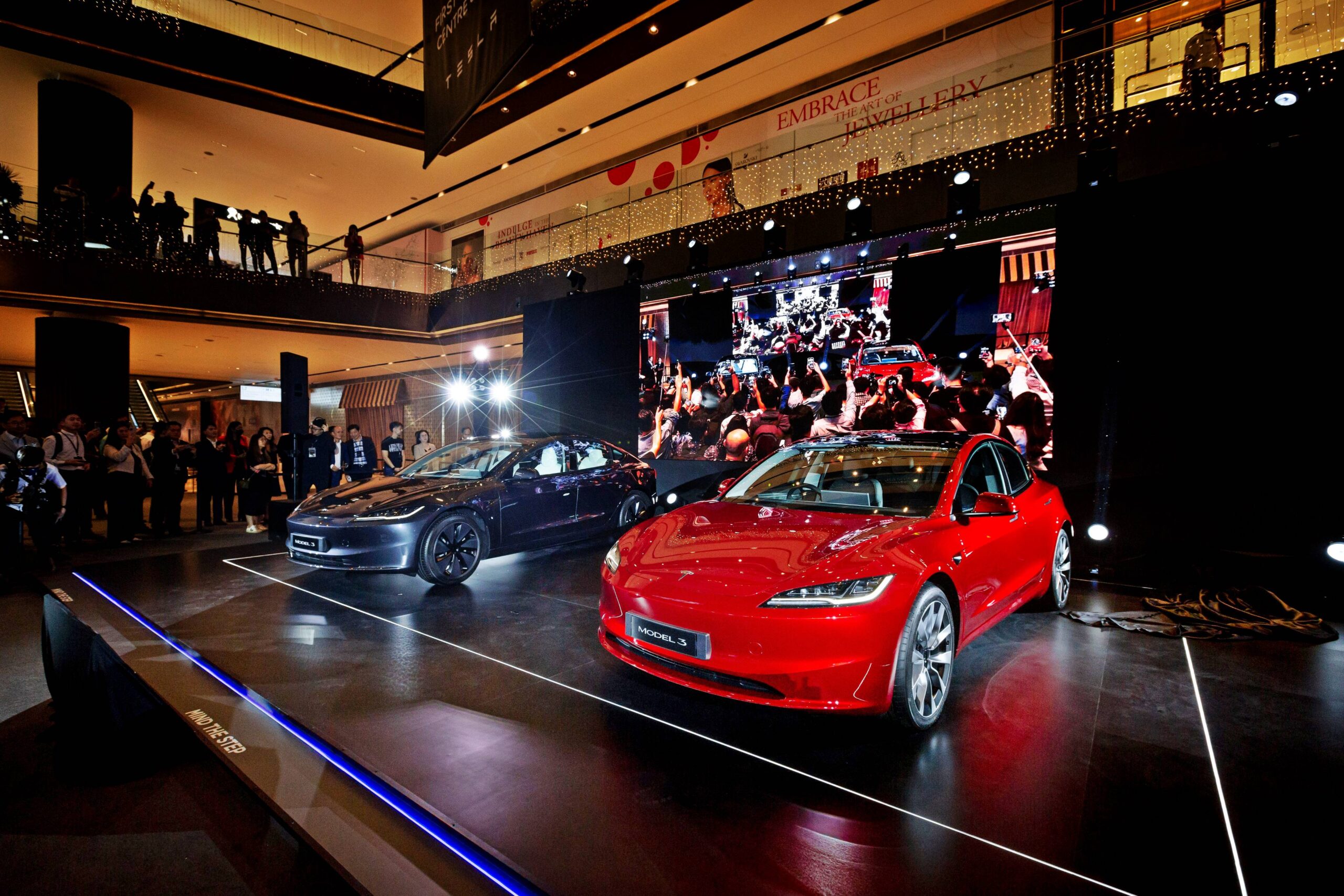 Tesla Model 3 [2023]