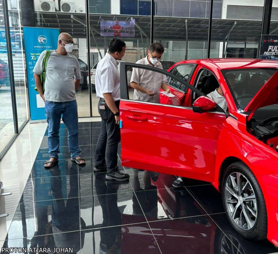 Proton dealer