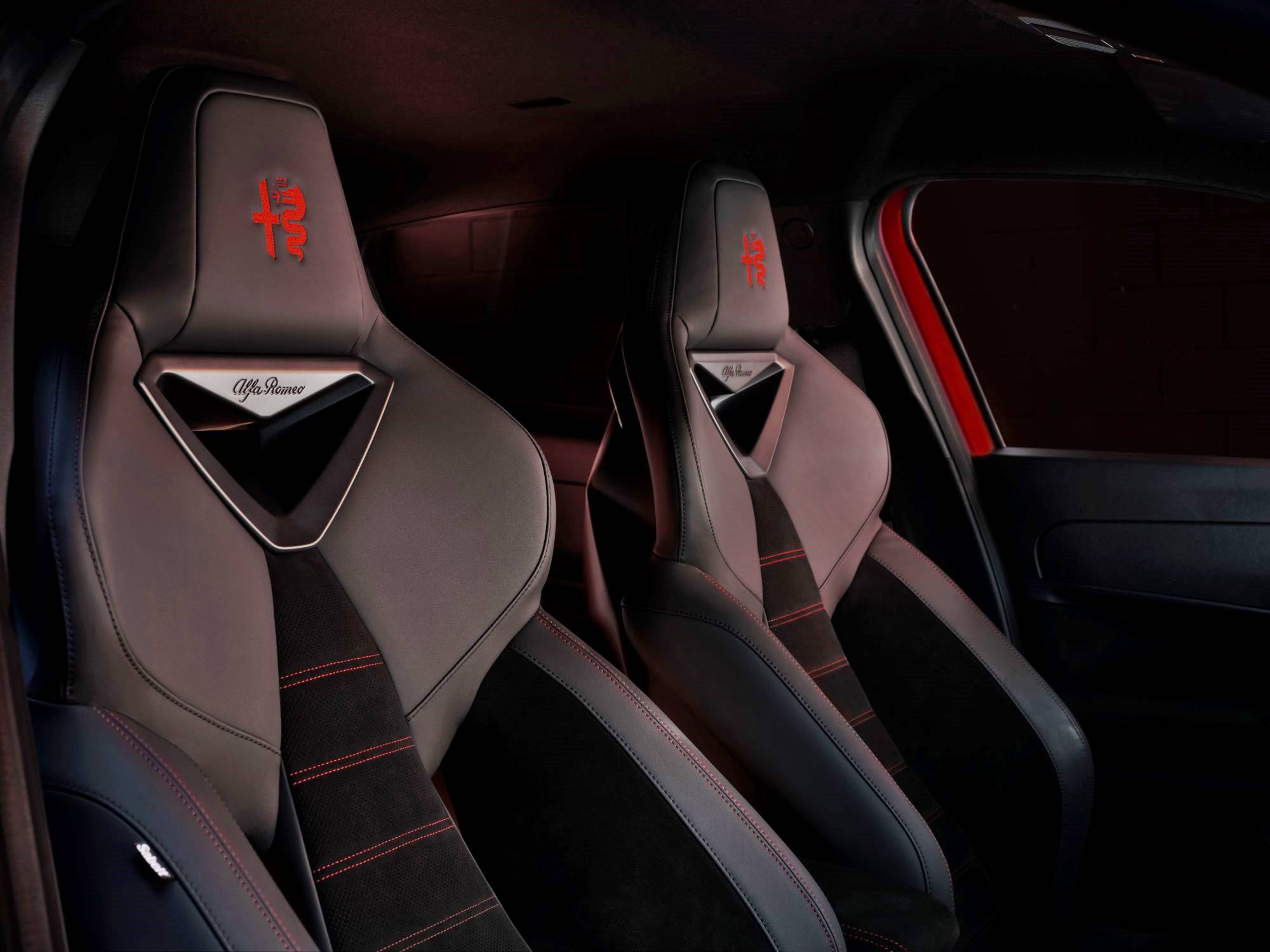 Alfa Romeo MILANO EV [2024] 