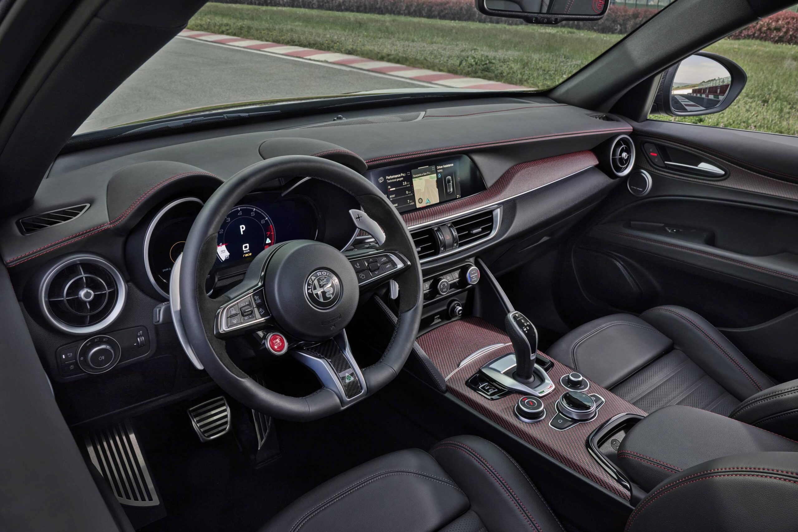 Alfa Romeo Giulia and Stelvio Quadrifoglio Super Sport [2024] 