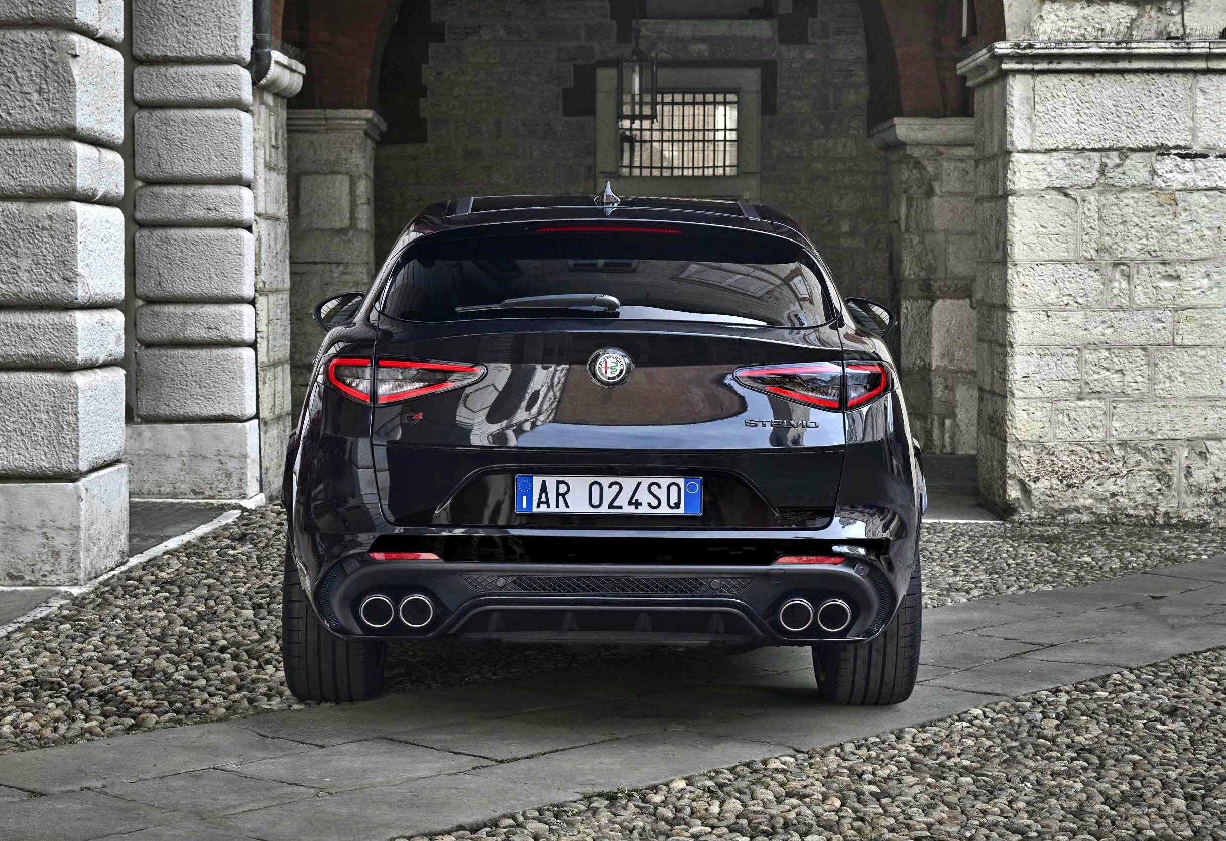 Alfa Romeo Giulia and Stelvio Quadrifoglio Super Sport [2024] 