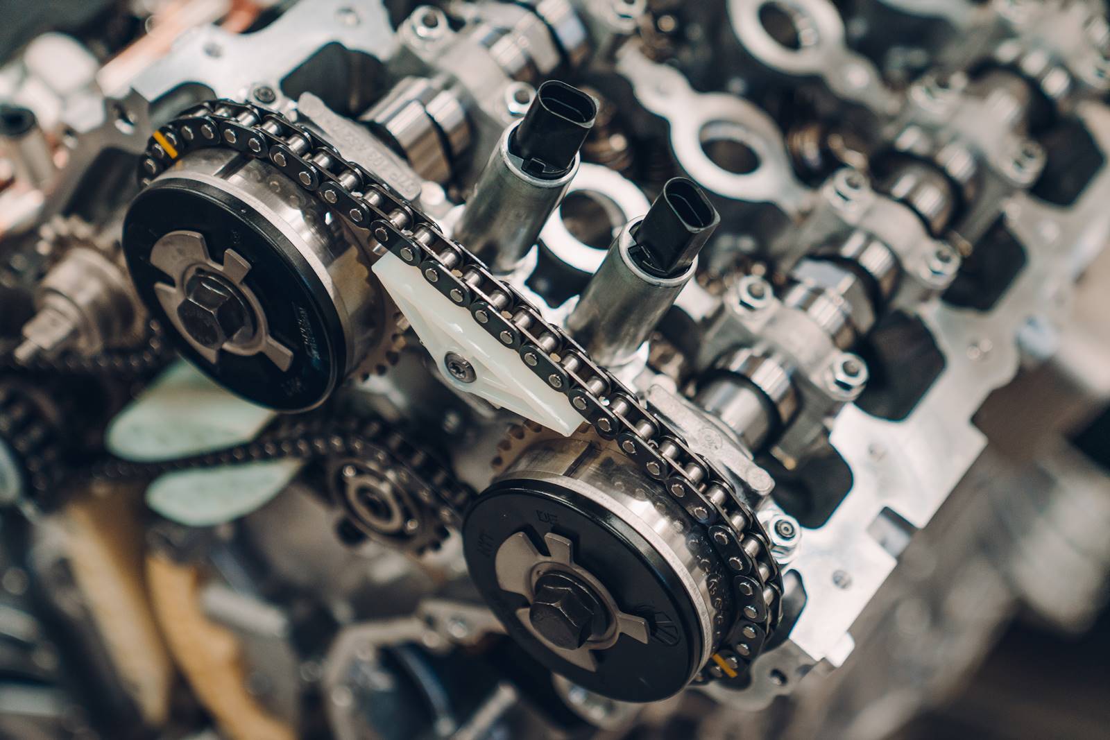 Bentley W12 engine 