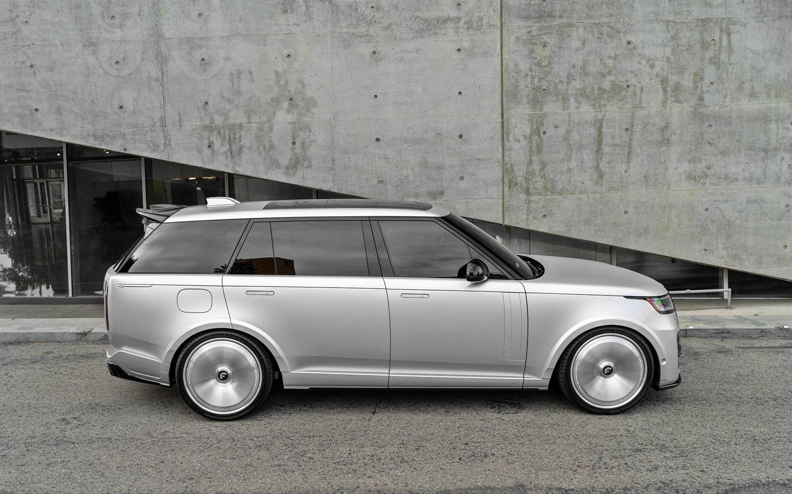 Kim Kardashian's Range Rover [2024] 