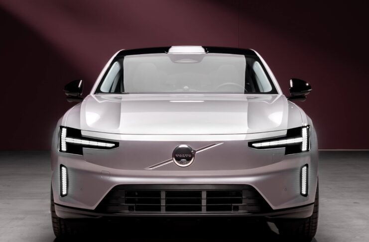 2025 Volvo ES90 EV