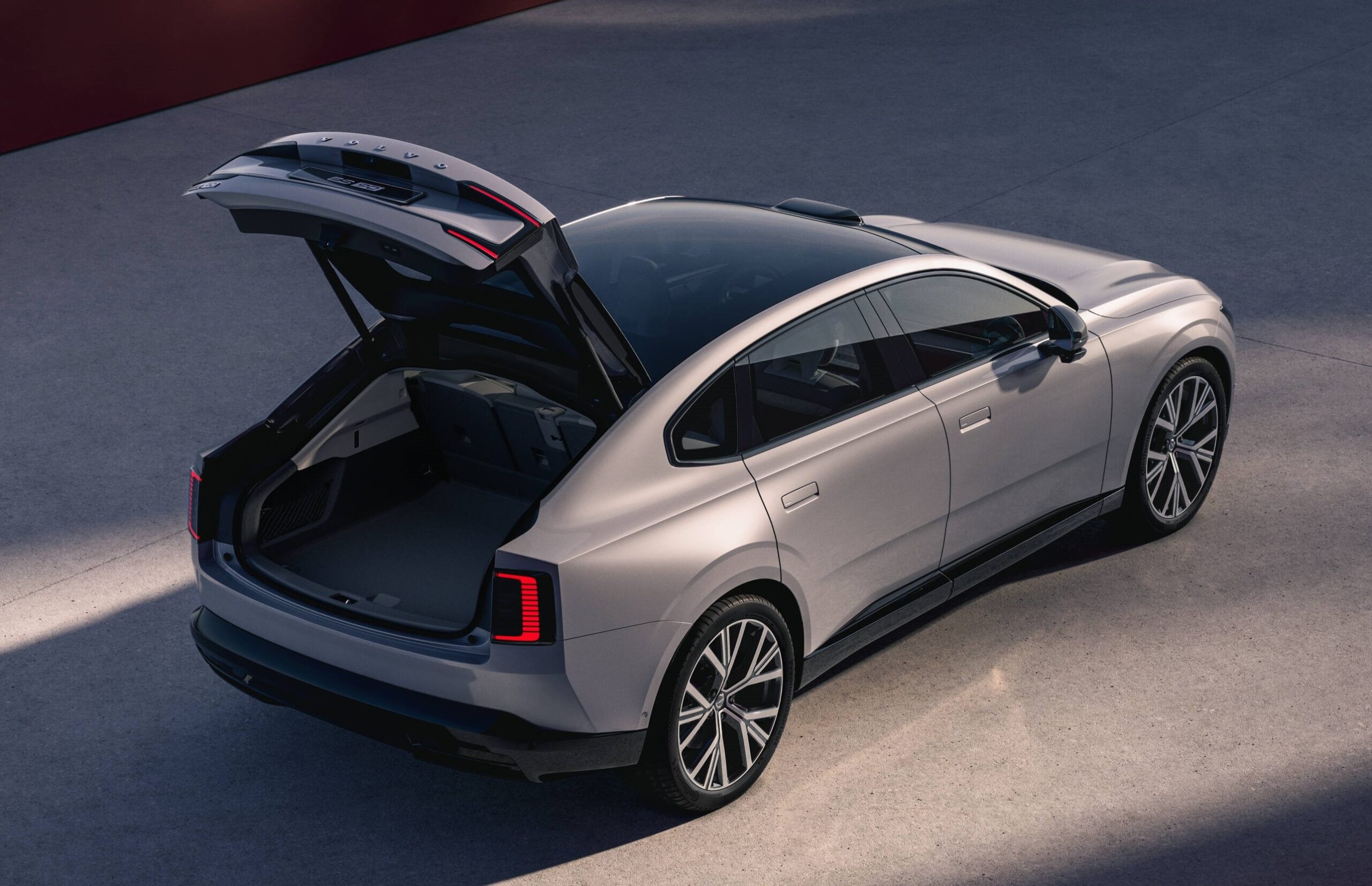 2025 Volvo ES90 EV