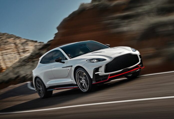 Aston Martin DBX S [2025]