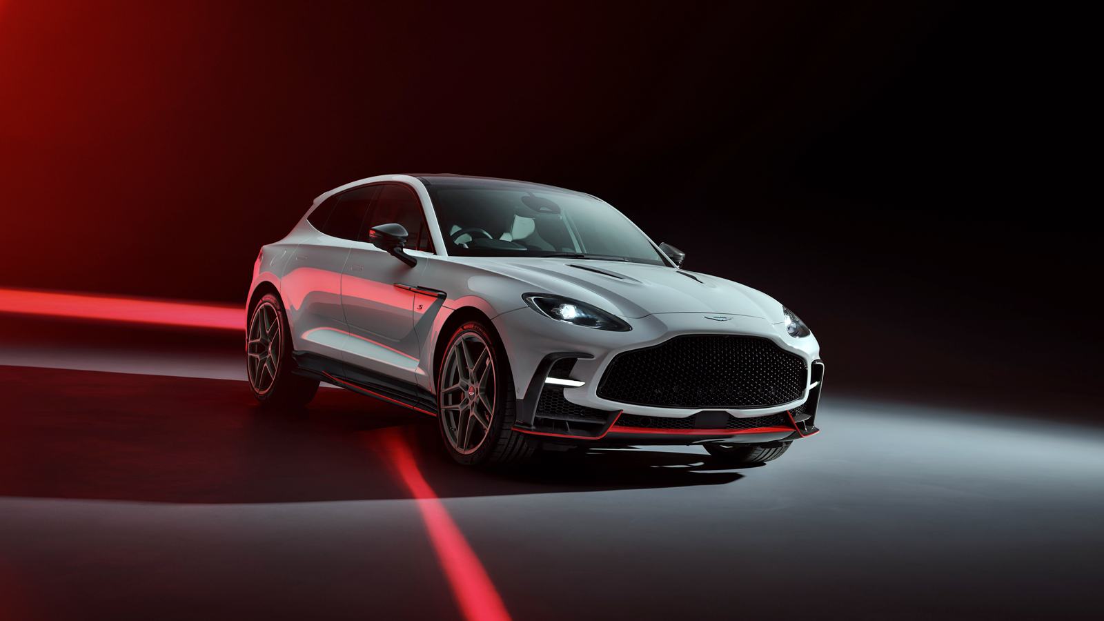 Aston Martin DBX S [2025]