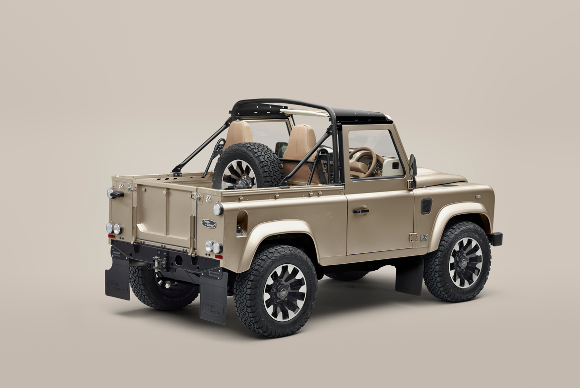Land Rover Classic Defender V8 Soft Top [2025]