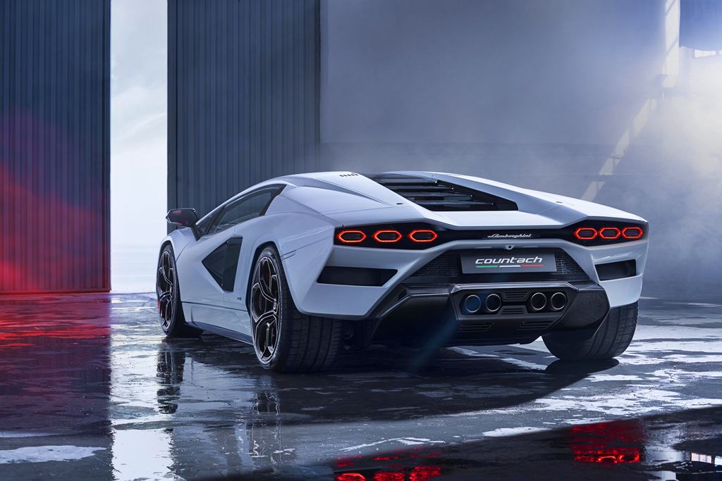 2021 Lamborghini Countach LPI 800-4 