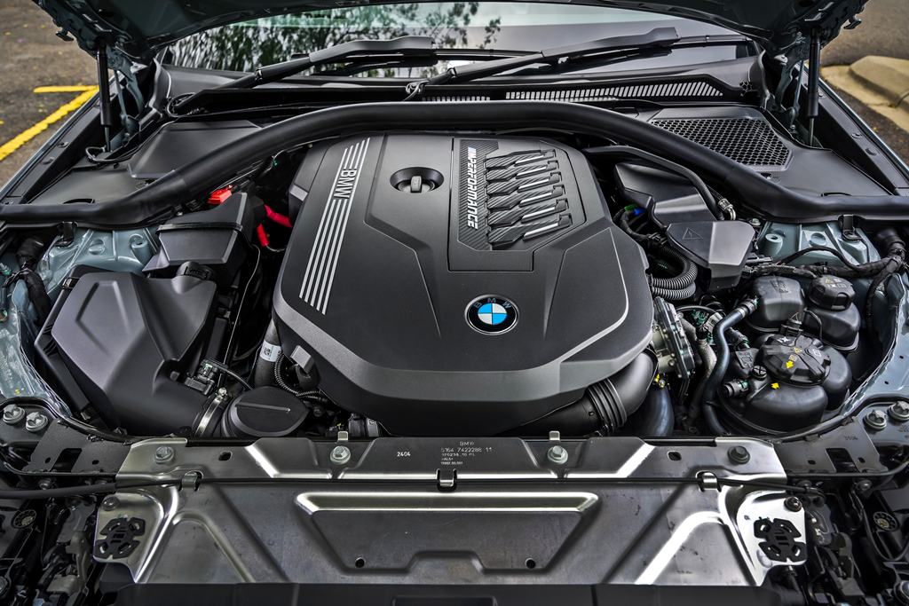 2025 BMW M340i xDrive M Sport Pro 