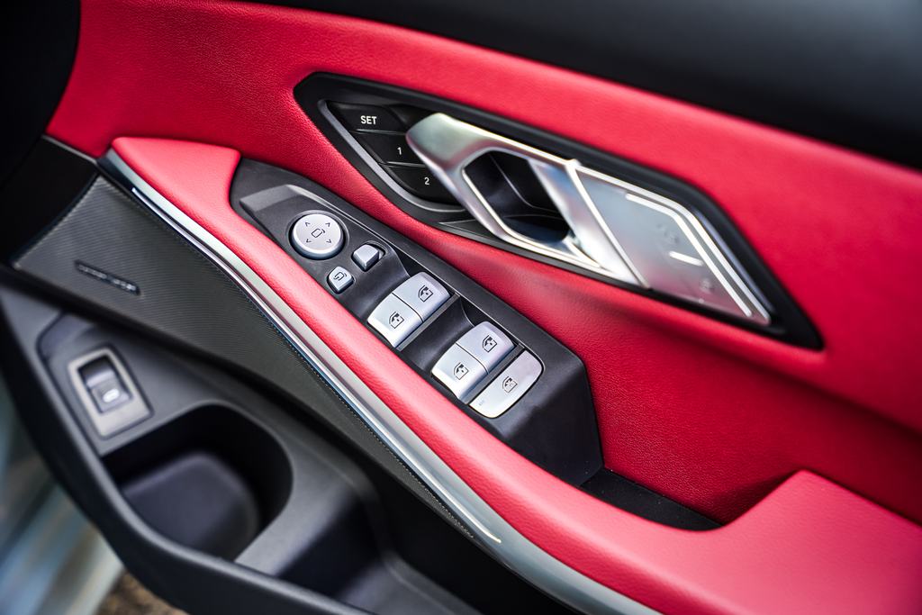 2025 BMW M340i xDrive M Sport Pro 