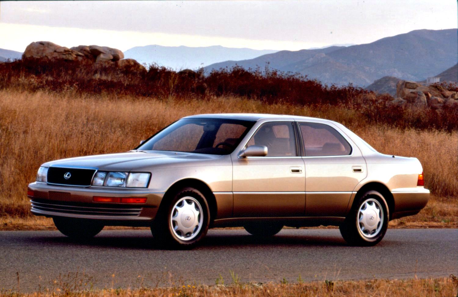 Lexus LS 400 [1990]