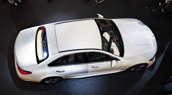 2025 Mercedes-Benz C200 AMG Line