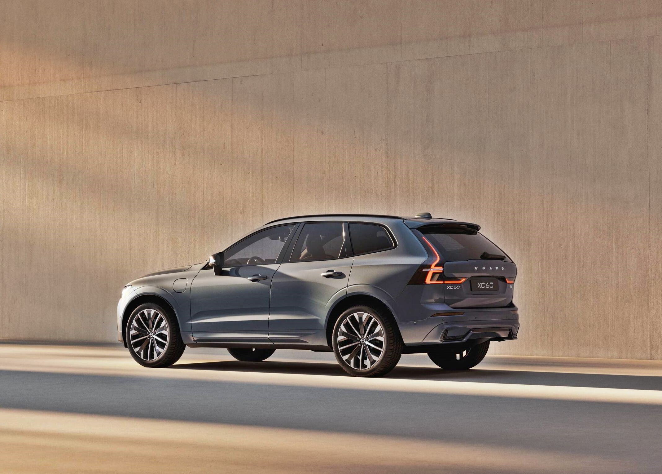 2025 Volvo XC60