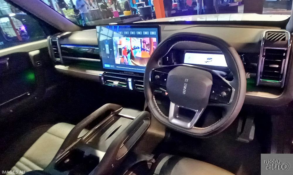 2025 iCAUR 03 EV