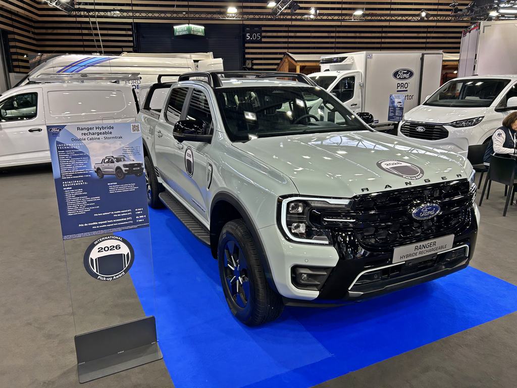 Ford Ranger PHEV [2025]