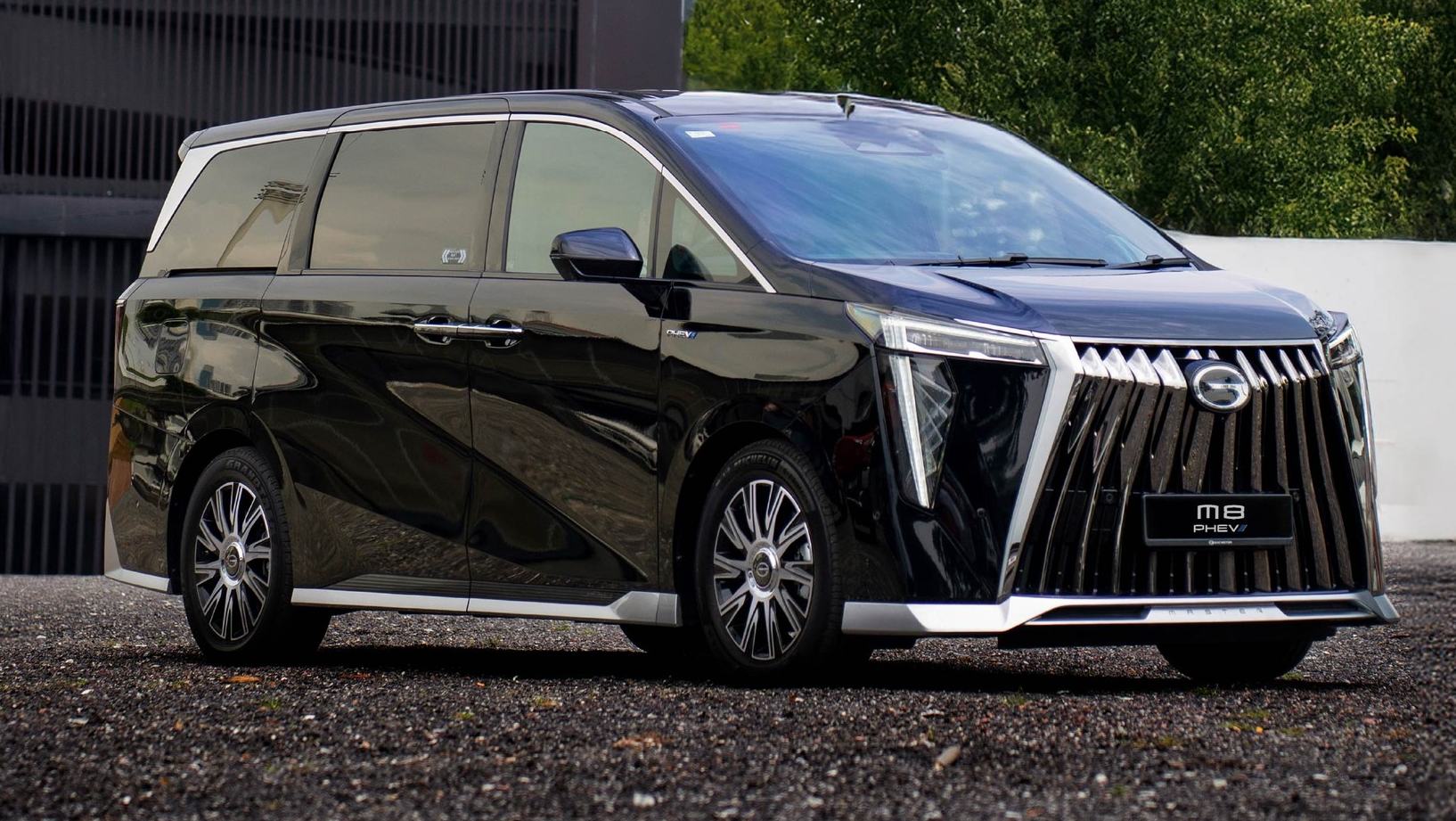 GAC M8 PHEV [2025]
