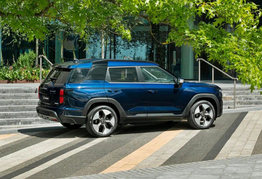 KGM Torres EVX EV [2025]