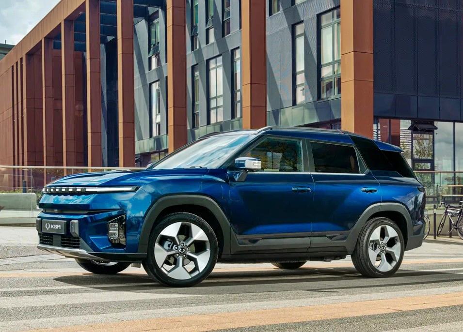 KGM Torres EVX EV [2025]