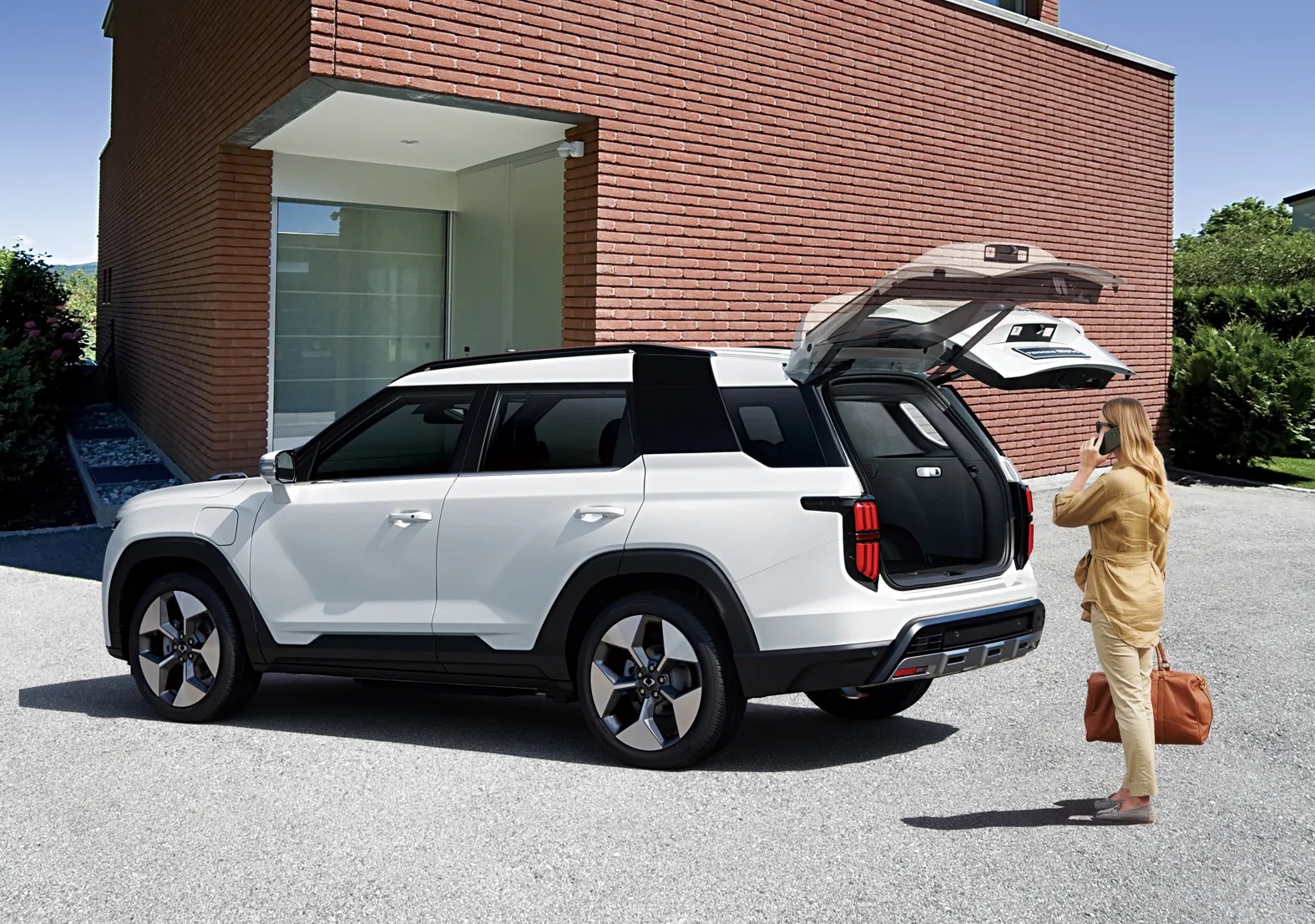 KGM Torres EVX EV [2025]