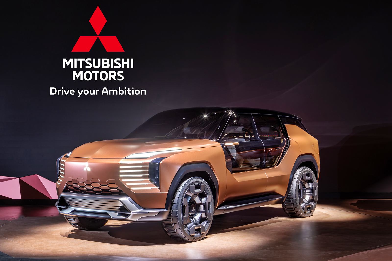Mitsubishi Elevance Concept PHEV [2025]