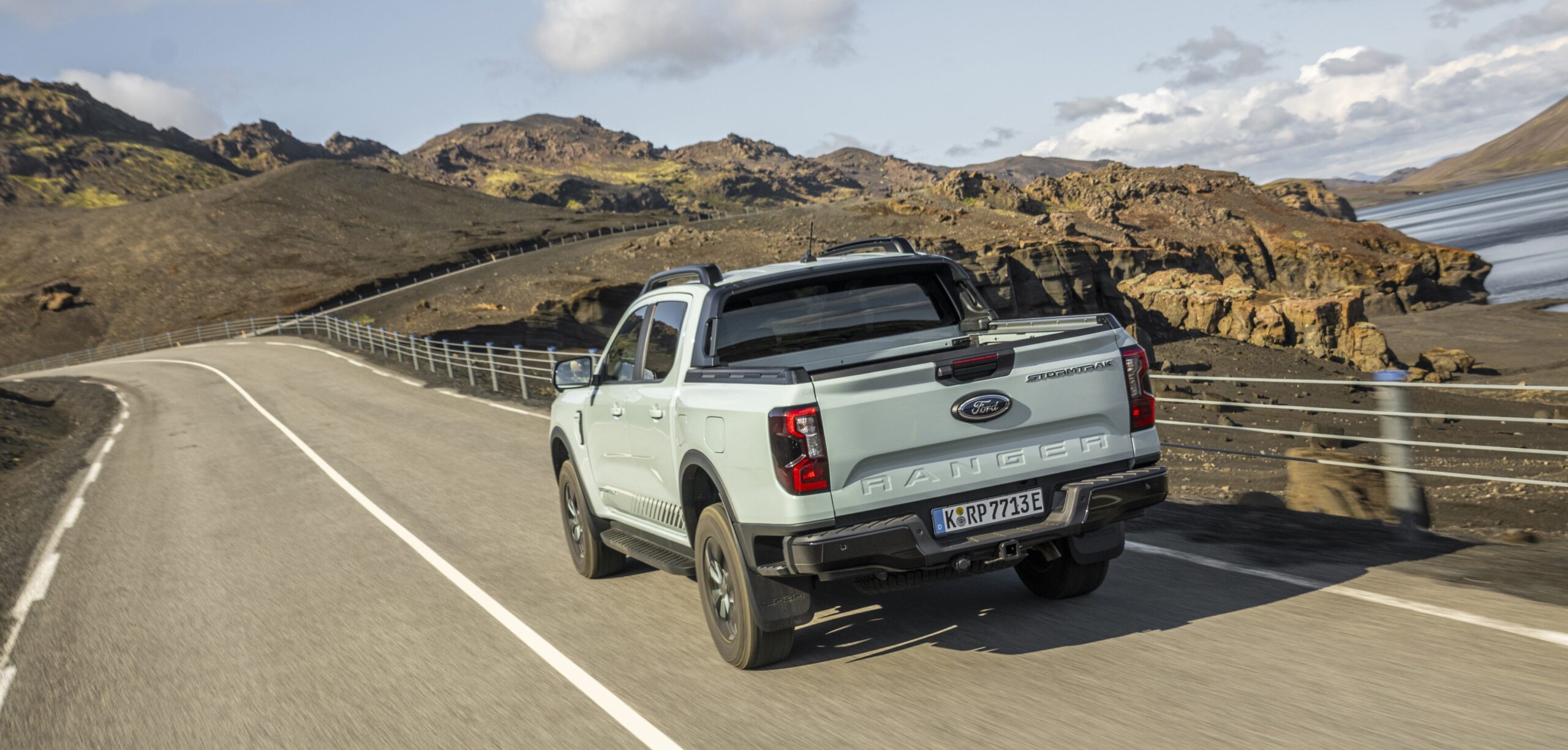 Ford Ranger PHEV [2025]
