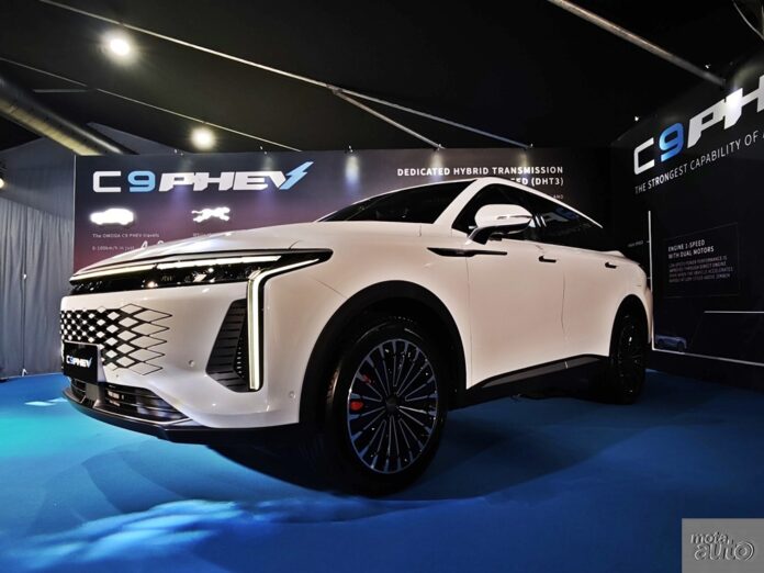 2026 OMODA C9 PHEV
