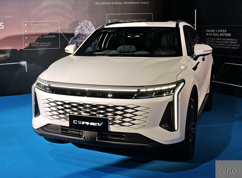 2026 OMODA C9 PHEV