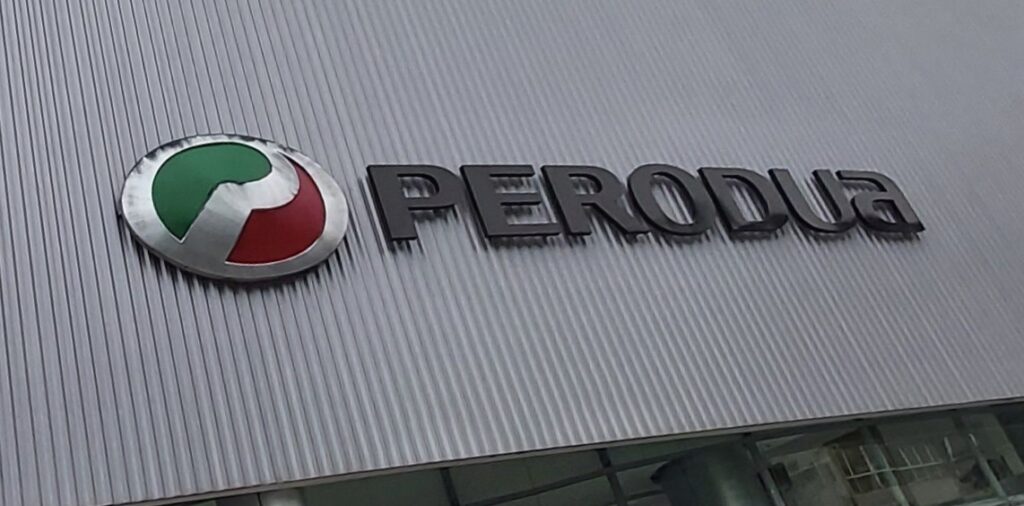 Perodua Sign Perodua and its dealers commend MITI for policy clarity