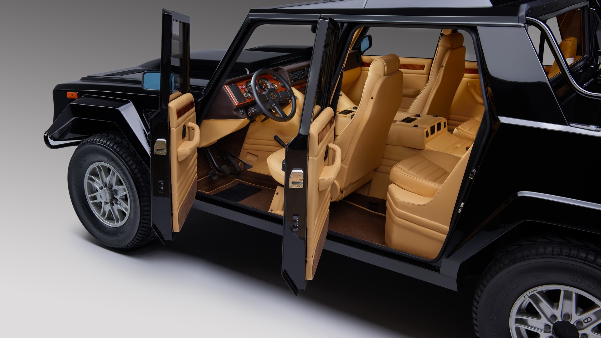1986 Lamborghini LM002