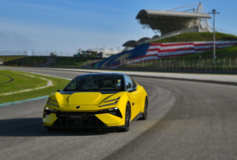 Lotus Emeya EV [2026]