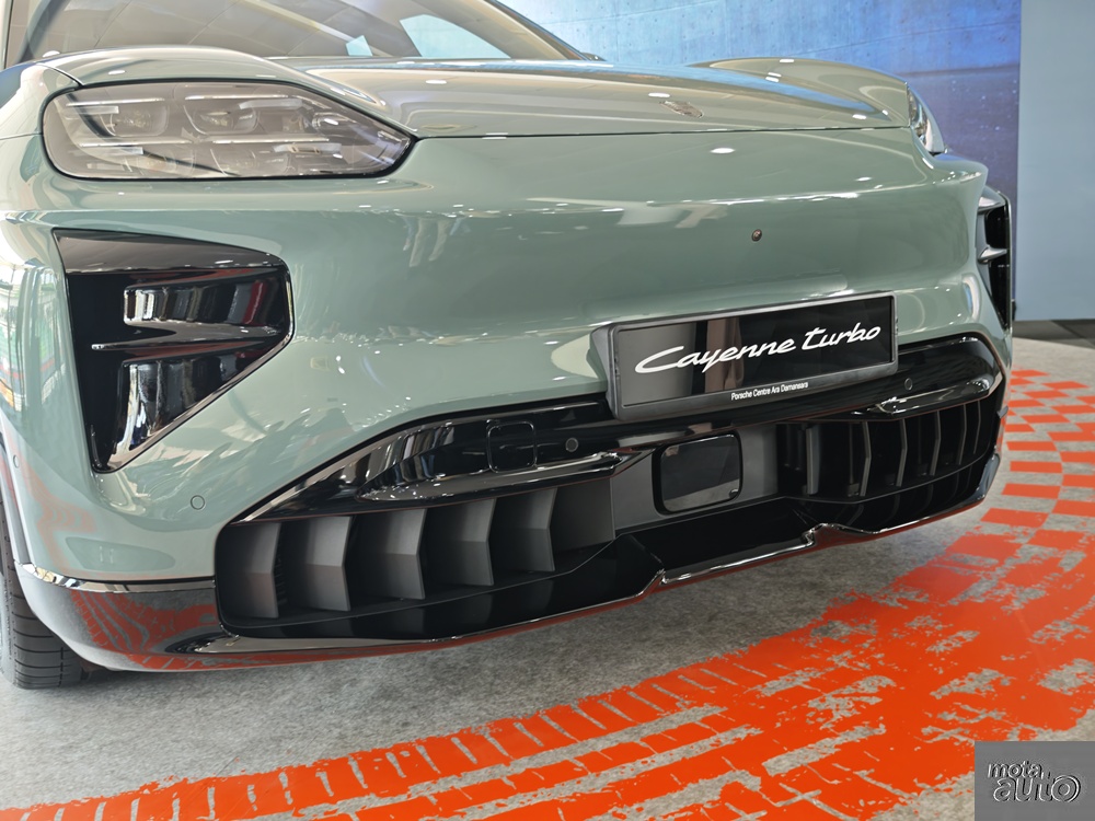 2026 Porsche Cayenne Electric EV