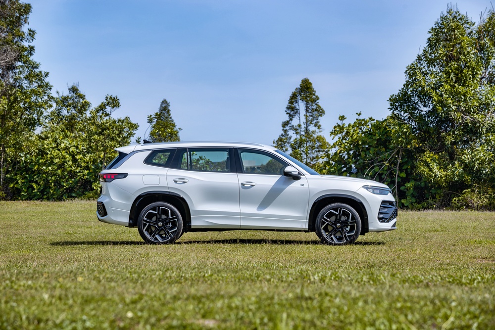 2026 Volkswagen Tayron R-Line