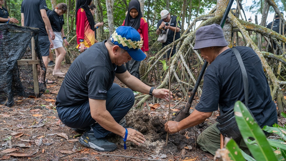 BYD Light the Change mangrove-planting [2026]