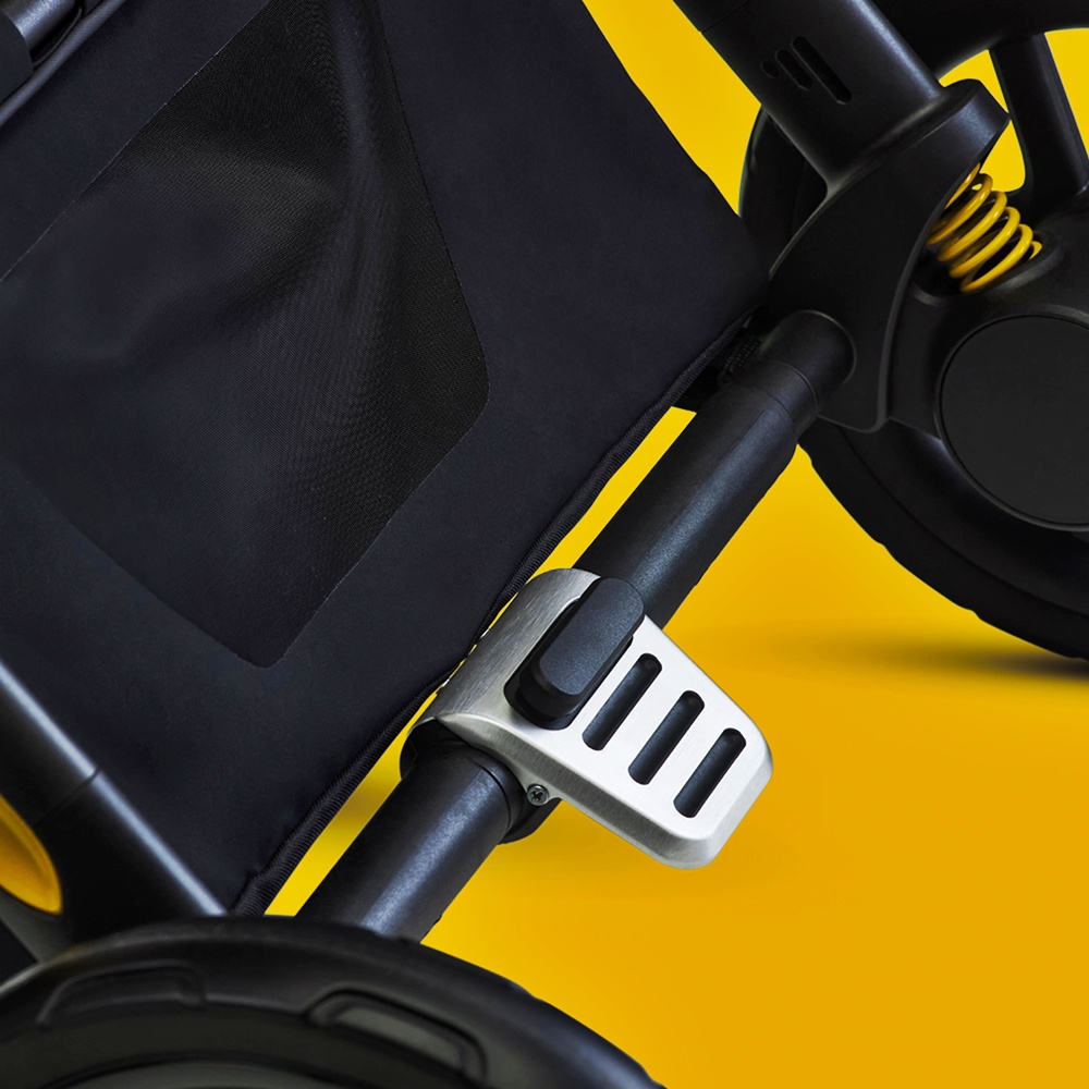 Lamborghini x Silver Cross Reef AL Giallo stroller