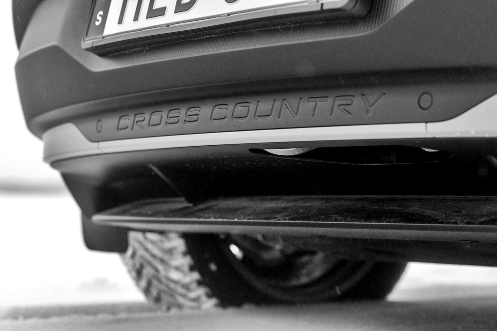 2026 Volvo EX30 Cross Country EV