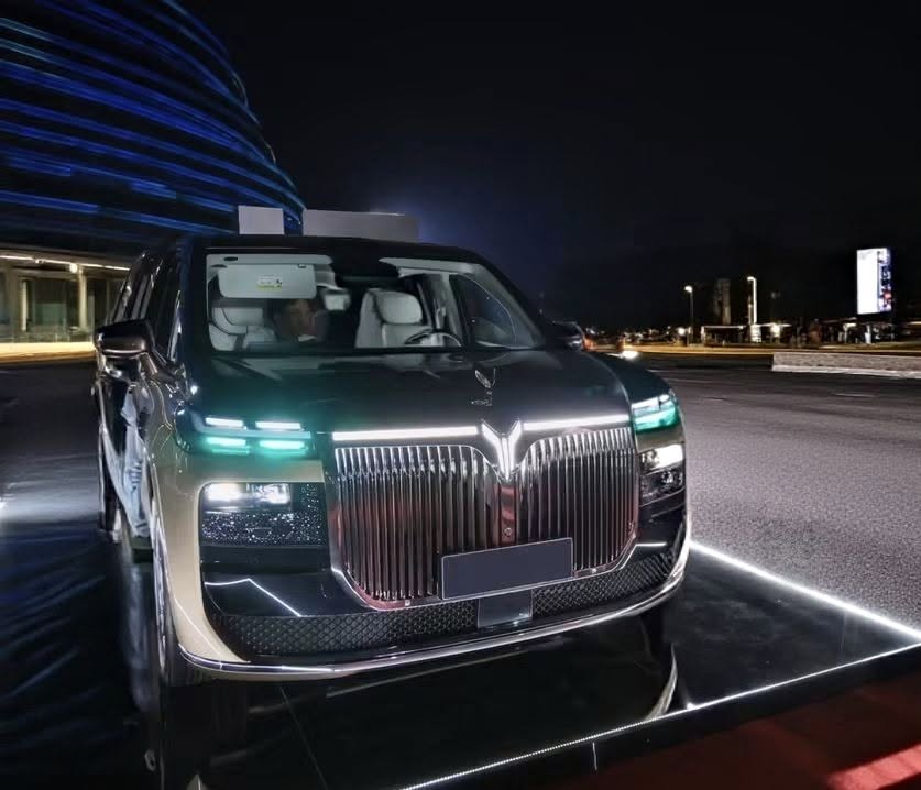 Dongfeng VOYAH Dream 9 PHEV (2026)