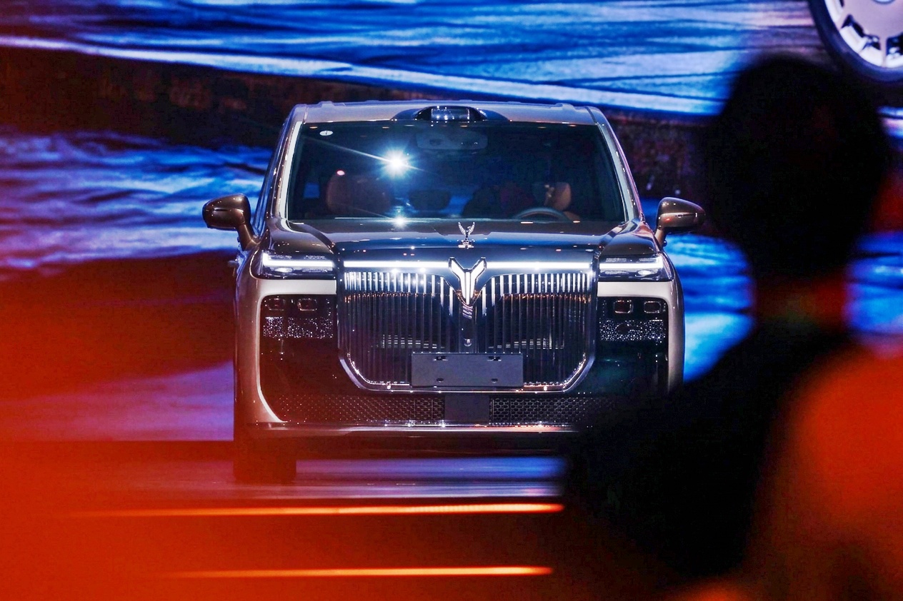 Dongfeng VOYAH Dream 9 PHEV (2026)